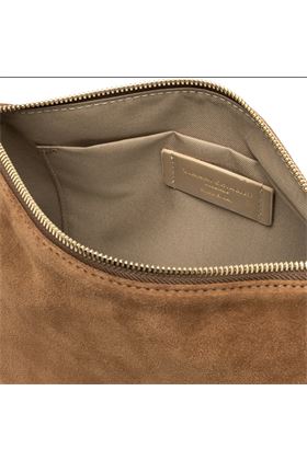 Tracolla Gianni Chiarin in camoscio colore caramello. GIANNI CHIARINI | 10225-CARAMEL